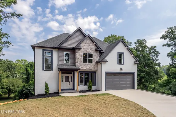 7560 Christin Lee Circle, Knoxville, TN 37931
