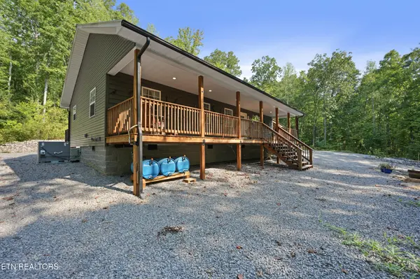 329 Cheyenne Drive, Jamestown, TN 38556