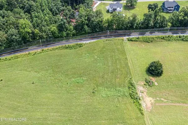 65 Blackwell Rd, Rutledge, TN 37861