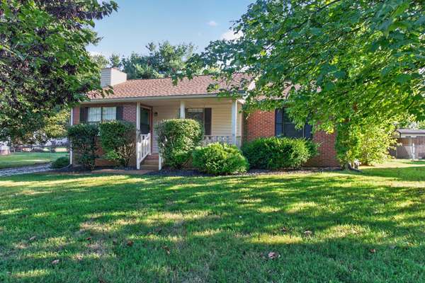216 Oakdale Drive, White House, TN 37188