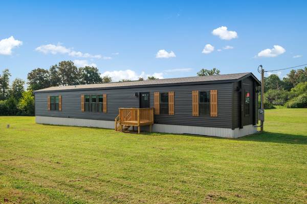 355 Old Blue Springs Rd, Smithville, TN 37166