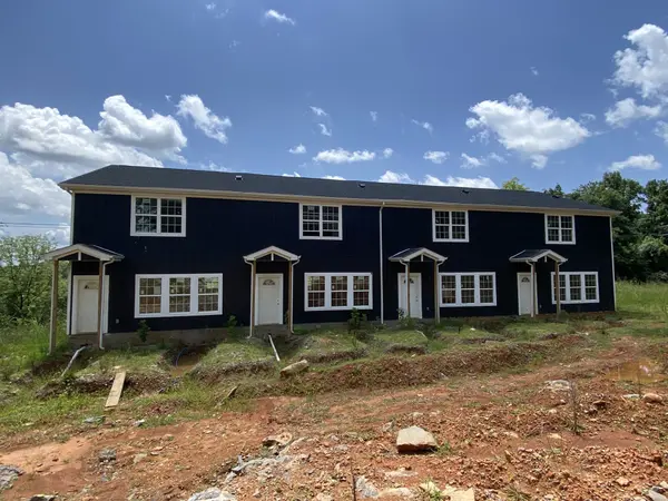 338 Cedar Ct, Clarksville, TN 37042