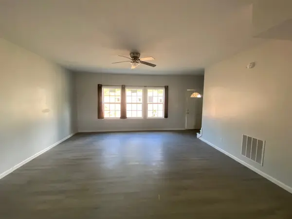 338 Cedar Ct, Clarksville, TN 37042