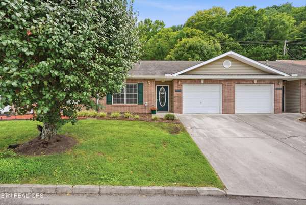 4055 Darwin Way, Knoxville, TN 37918