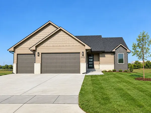 5432 N Toben Ct, Bel Aire, KS 67226