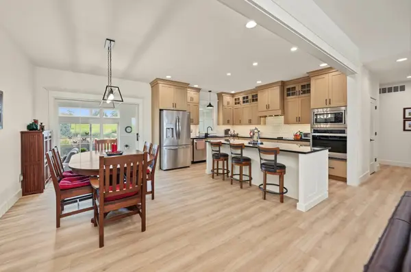 1319 Bentgrass Dr., Salina, KS 67401