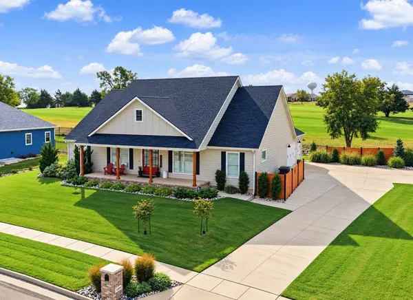 1319 Bentgrass Dr., Salina, KS 67401
