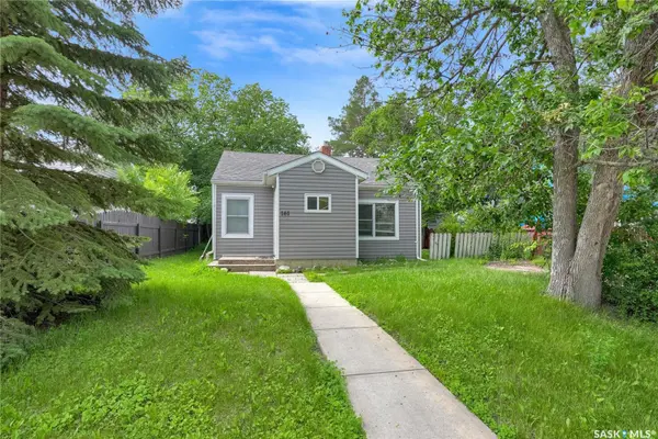 161 Lillooet STREET E, Moose Jaw, SK S6H 4S6