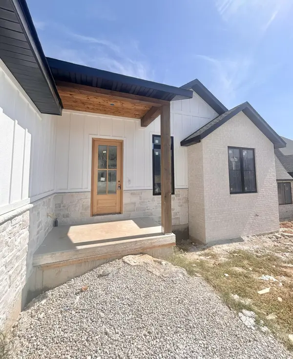 5904 S Clay AVE, Springfield, MO 65810
