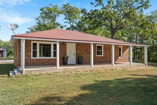 761 E Dade 154, Everton, MO 65646