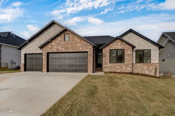 2975 W Marty ST, Springfield, MO 65810