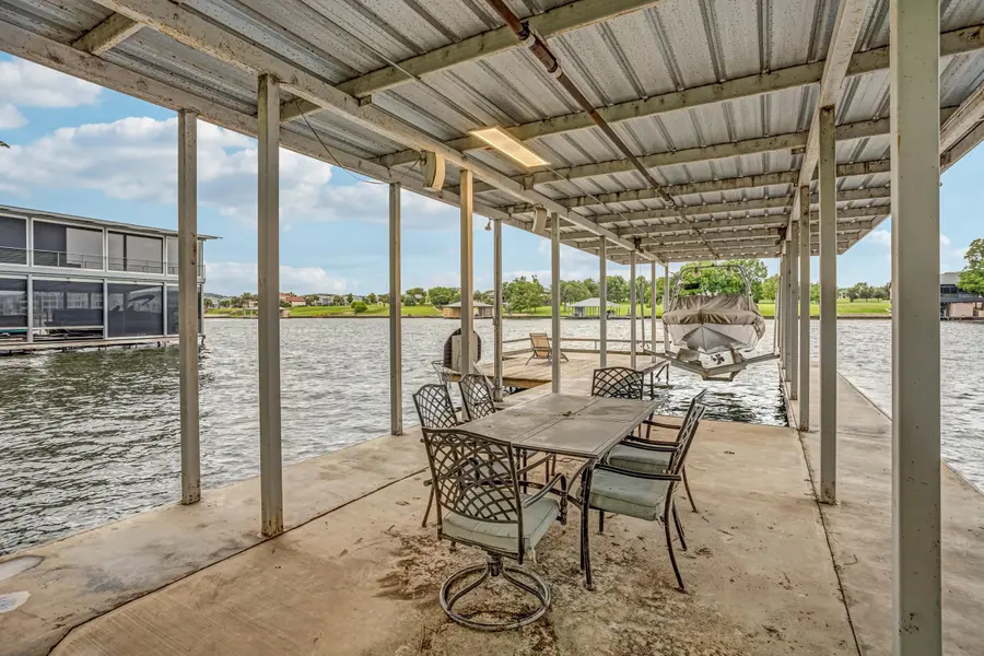 435 Ellen Williams Loop ST, Kingsland, TX 78639