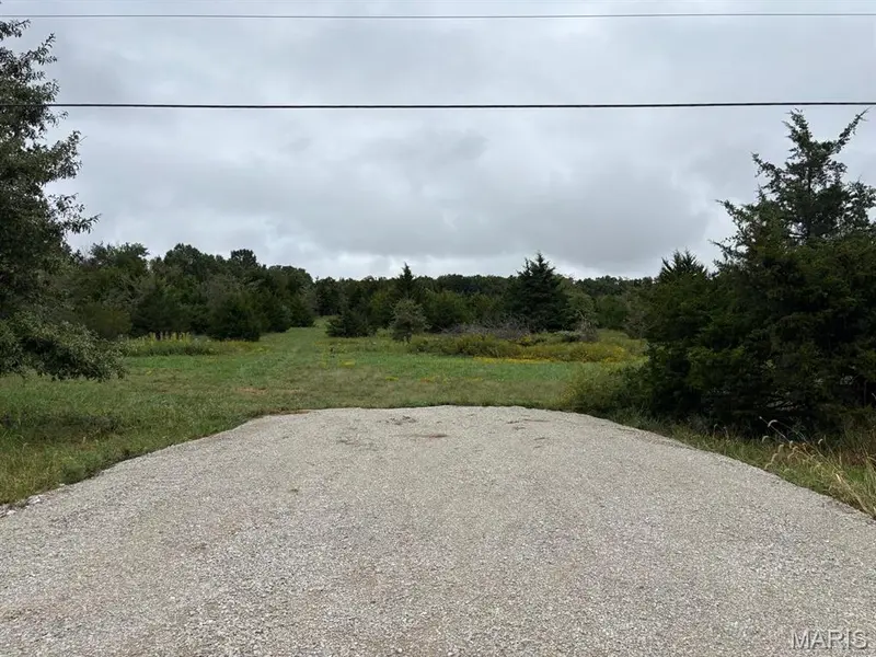 20 Ariel LN, Monroe City, MO 63456