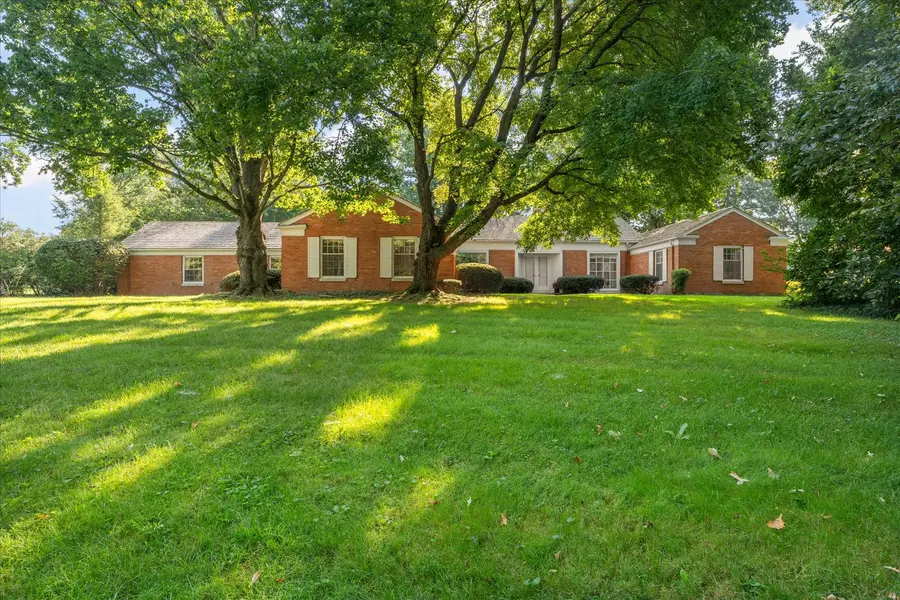 1110 Country LN, Champaign, IL 61821