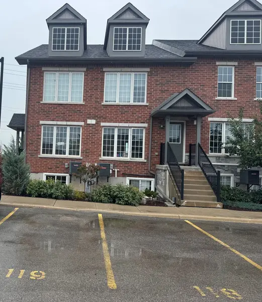 252 Penetanguishene RD #8, Barrie, ON L4M 7C2