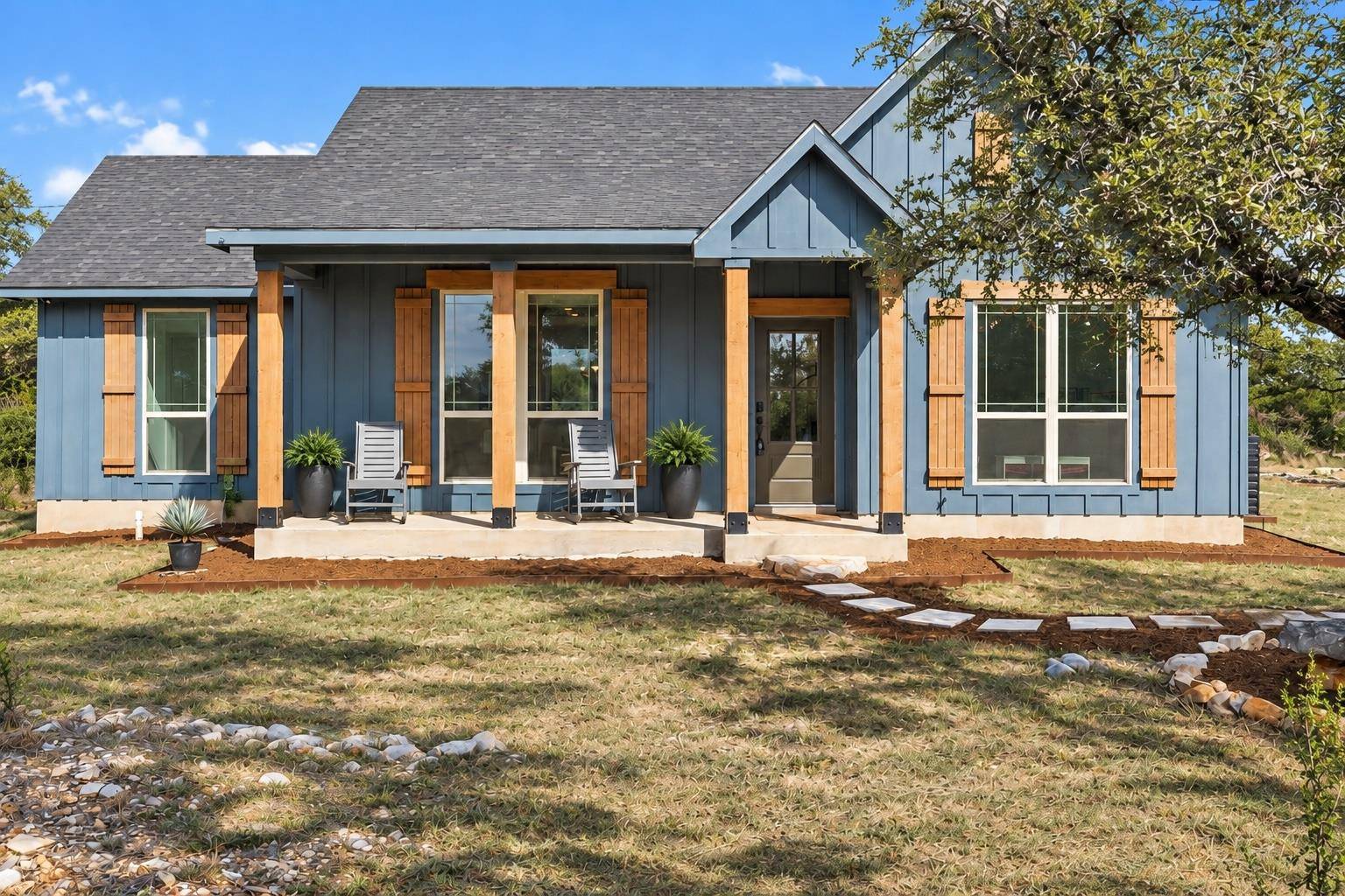 717 Brock Hollow DR, Johnson City, TX 78636