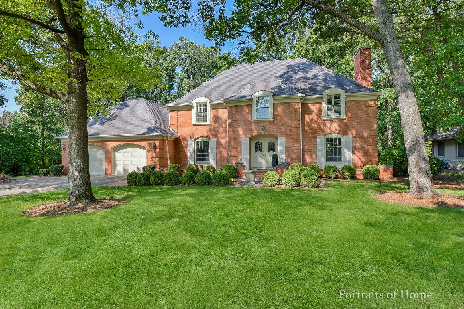 34 Sheffield LN, Oak Brook, IL 60523