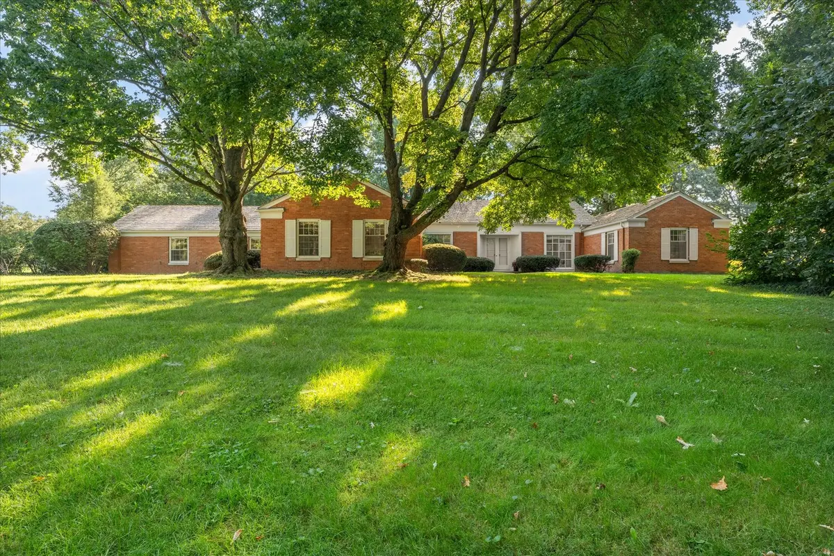1110 Country LN, Champaign, IL 61821