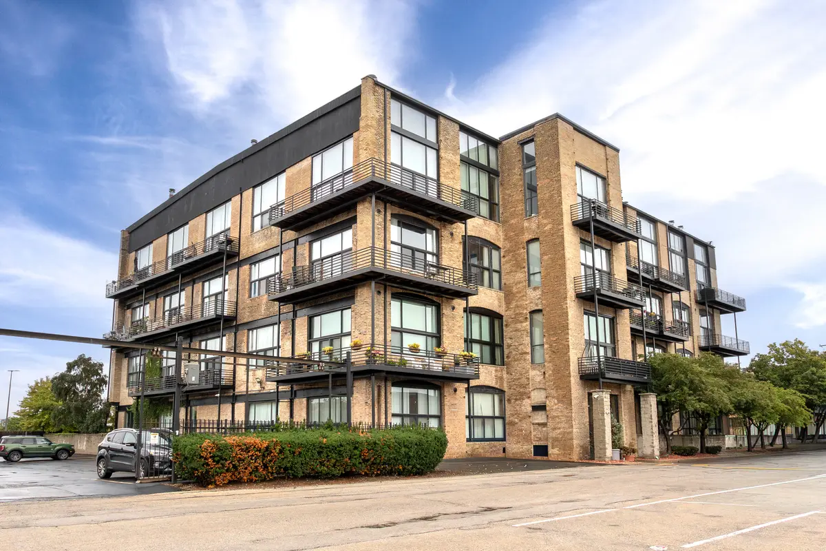 2614 N Clybourn AVE #306, Chicago, IL 60614