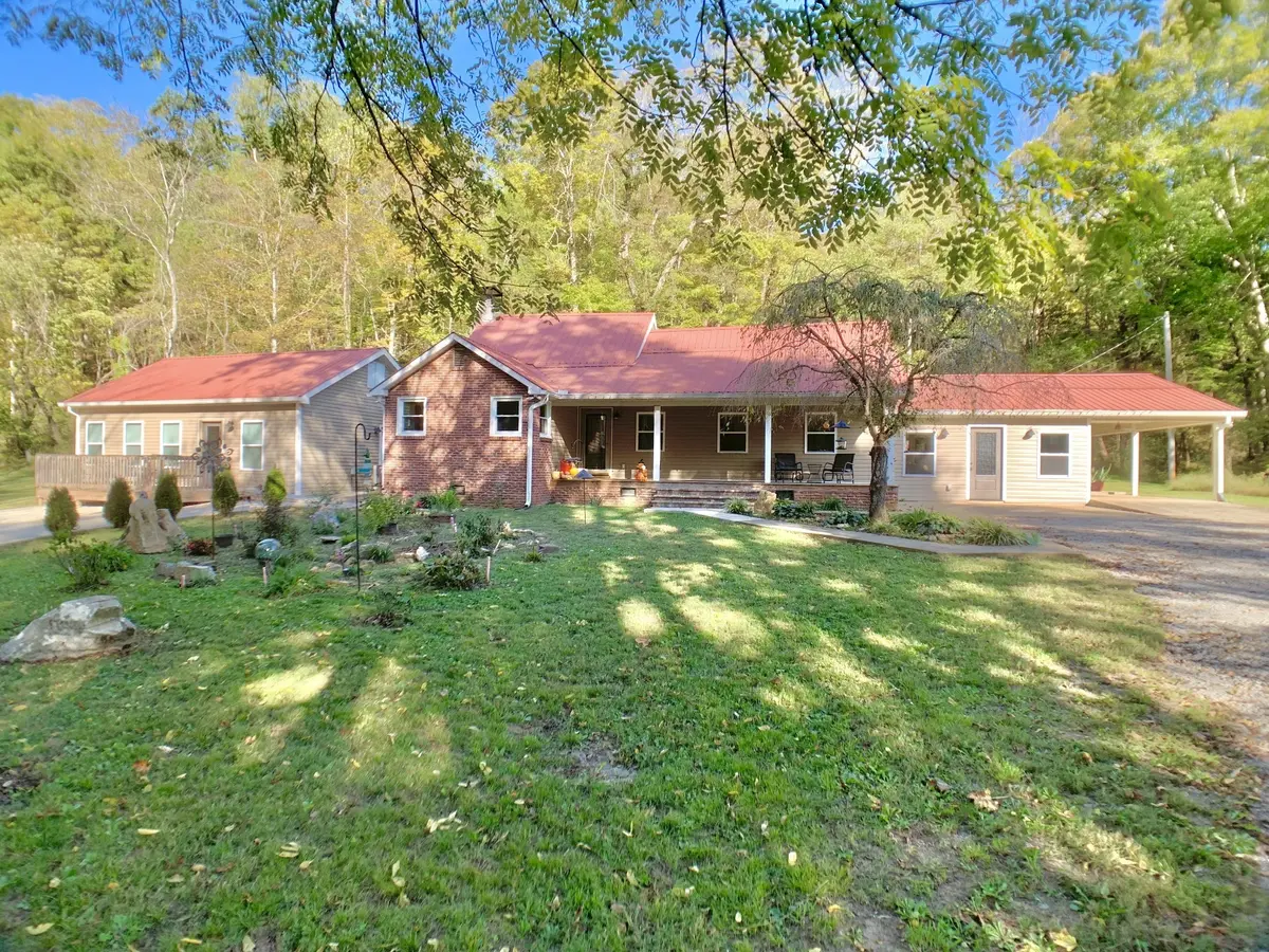3979 Lem Davis Rd, Cunningham, TN 37052