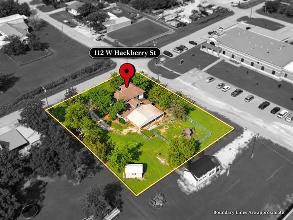 112 W Hackberry Street, Malone, TX 76660
