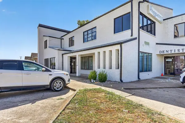 200 E Main Street #D, Crowley, TX 76036