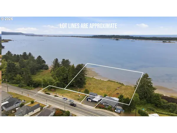 842 S EMPIRE BLVD, Coos Bay, OR 97420