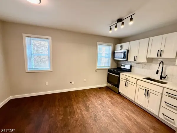 196 Spring St #2, Newton Town, NJ 07860