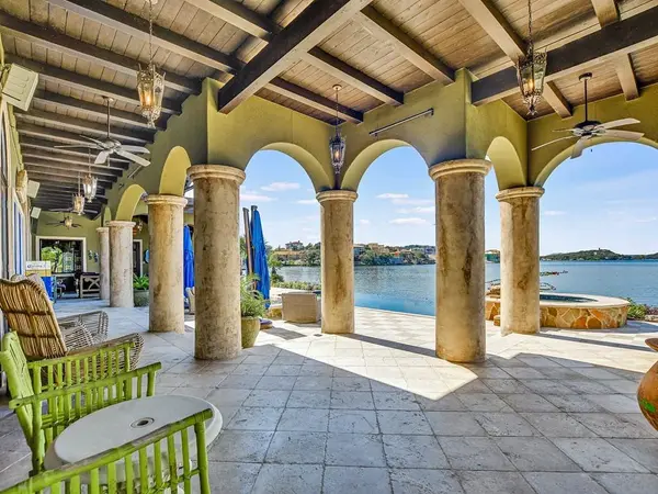 82 Applehead Island DR, Horseshoe Bay, TX 78657