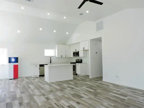 705 E Highway 82, Nocona, TX 76255
