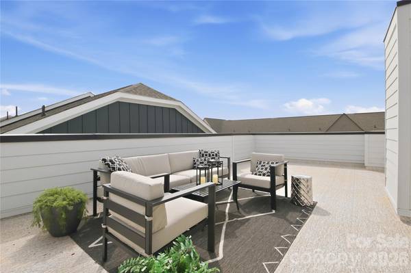 7052 Westrow AVE, Charlotte, NC 28278