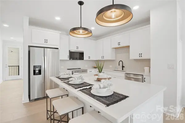 7052 Westrow AVE, Charlotte, NC 28278