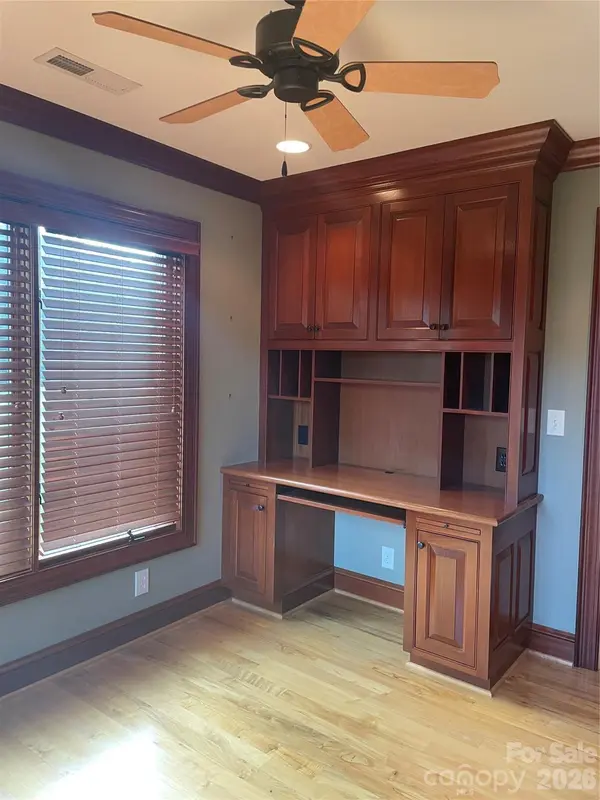 3842 Sherrills Ford RD, Salisbury, NC 28147