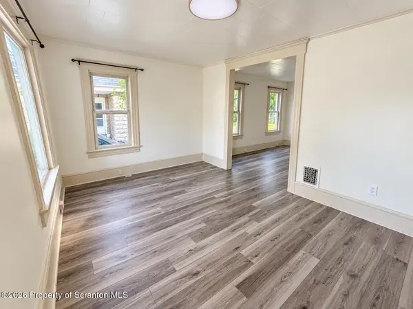 85 Tripp ST, Forty Fort, PA 18704