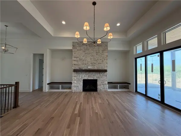 25510 W 114th TER, Olathe, KS 66061