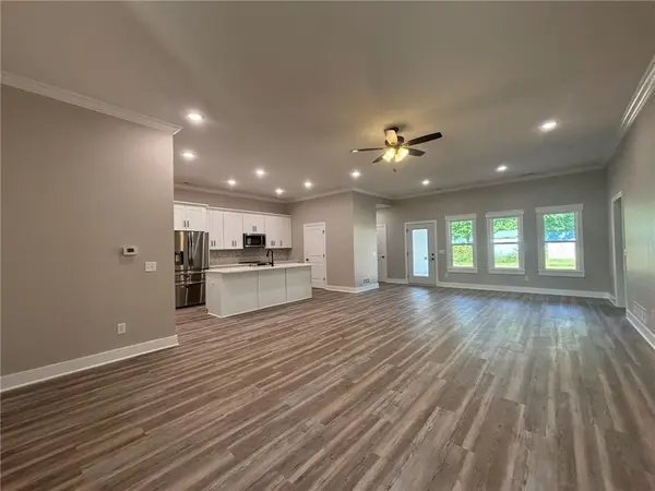 105 W Fawn DR, Savannah, MO 64485