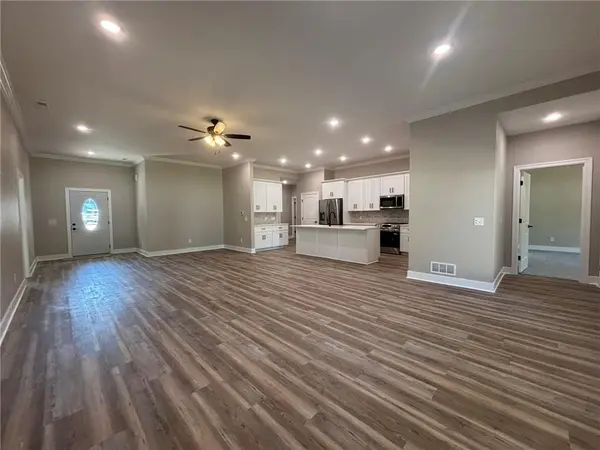105 W Fawn DR, Savannah, MO 64485