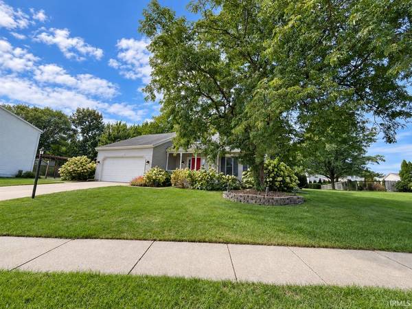 51701 Harvester DR, Granger, IN 46530
