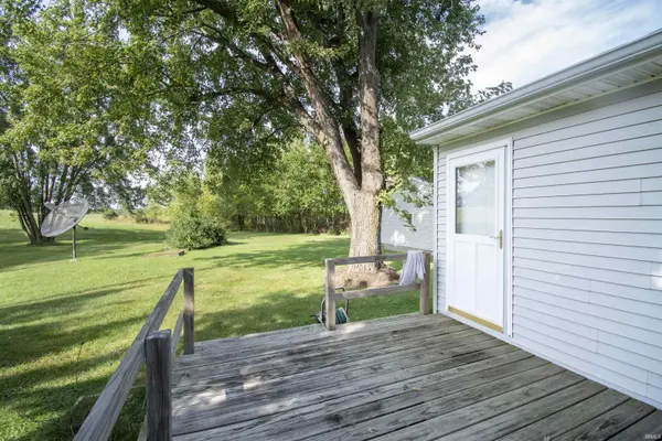 1420 W Lincolnway ***, Ligonier, IN 46767-9782