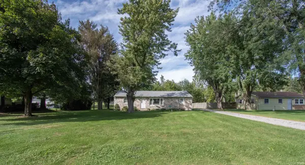 1420 W Lincolnway ***, Ligonier, IN 46767-9782