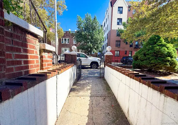 35-46 92nd ST, Jackson Heights, NY 11372
