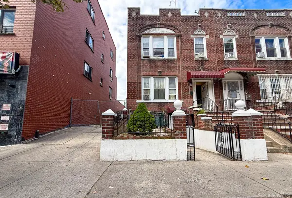 35-46 92nd ST, Jackson Heights, NY 11372