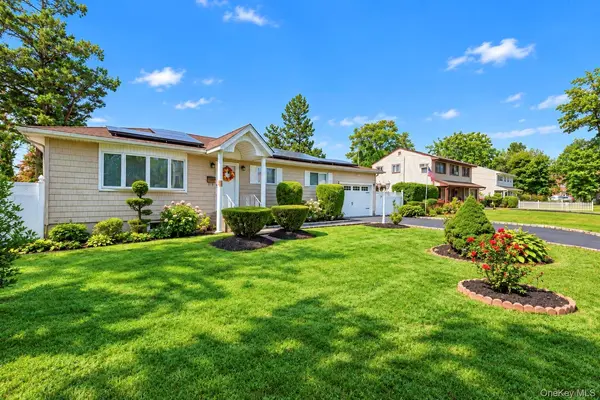 272 W 12th ST, Deer Park, NY 11729