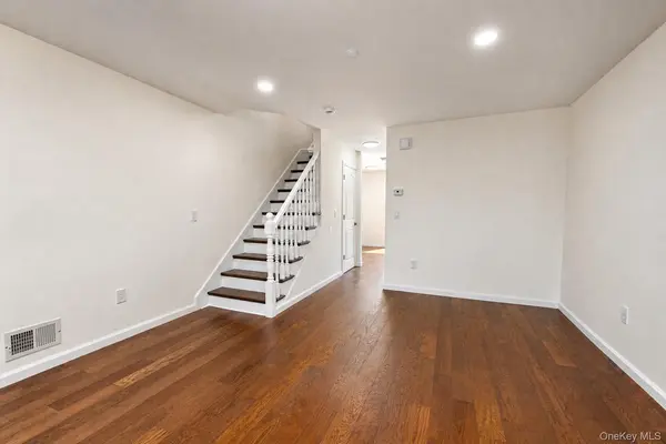 7306 Amboy RD, Staten Island, NY 10307