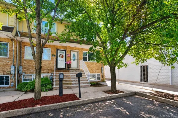 7306 Amboy RD, Staten Island, NY 10307