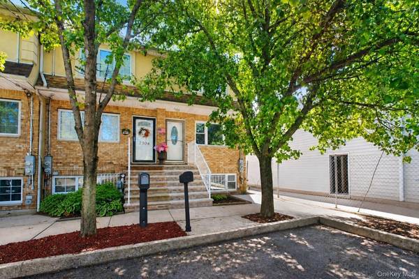 7306 Amboy RD, Staten Island, NY 10307