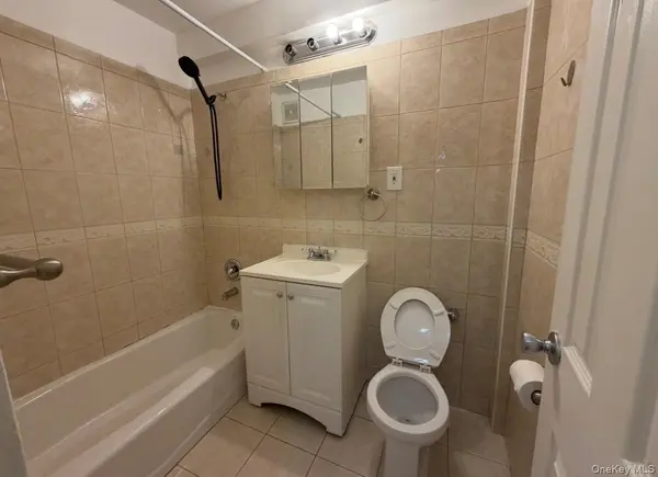 83-30 Vietor AVE #312, Elmhurst, NY 11373