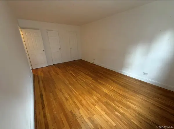 83-30 Vietor AVE #312, Elmhurst, NY 11373