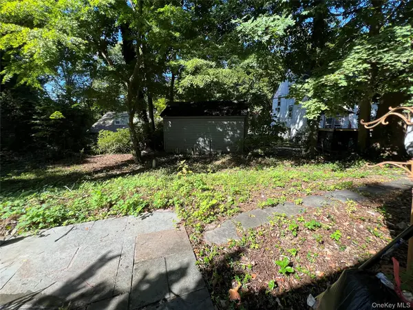 116 Huntington RD, Port Washington, NY 11050