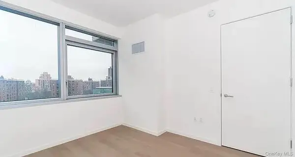 133-27 39th AVE #6K, Flushing, NY 11354